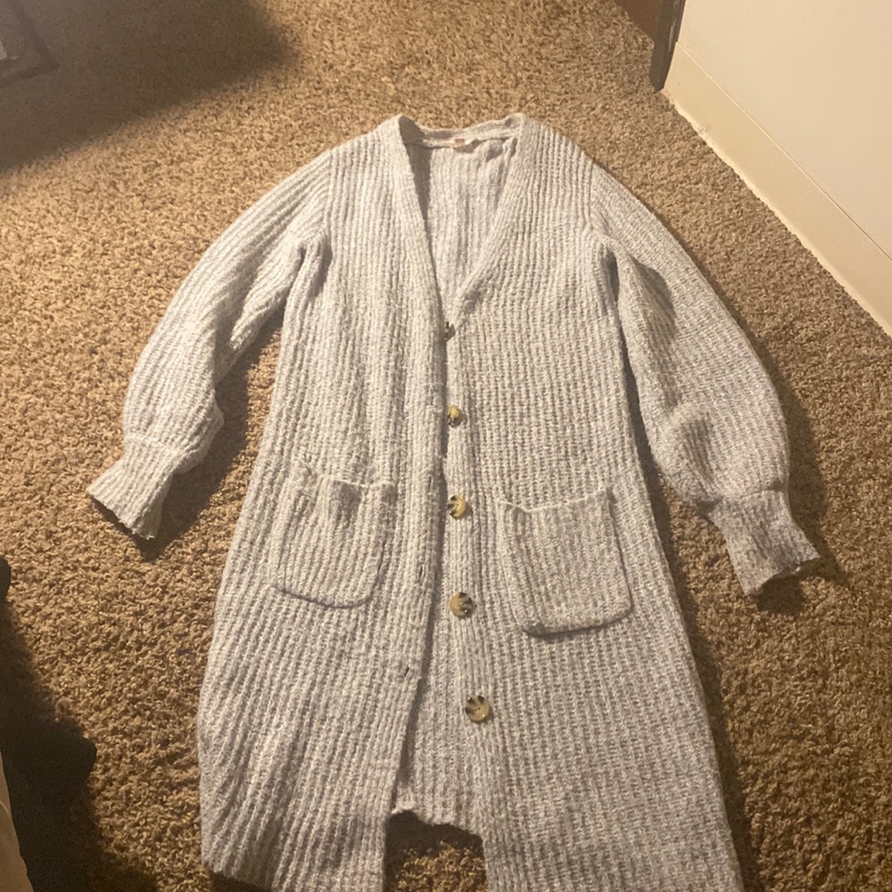 A cardigan grey size L/G (11-13)